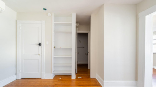 #1592: Columbia Heights - Gallery - 10