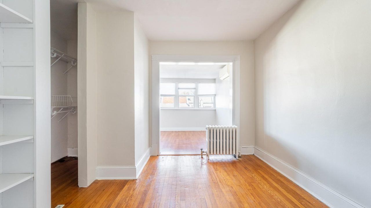 #1592: Columbia Heights - Studio (Full) - 17