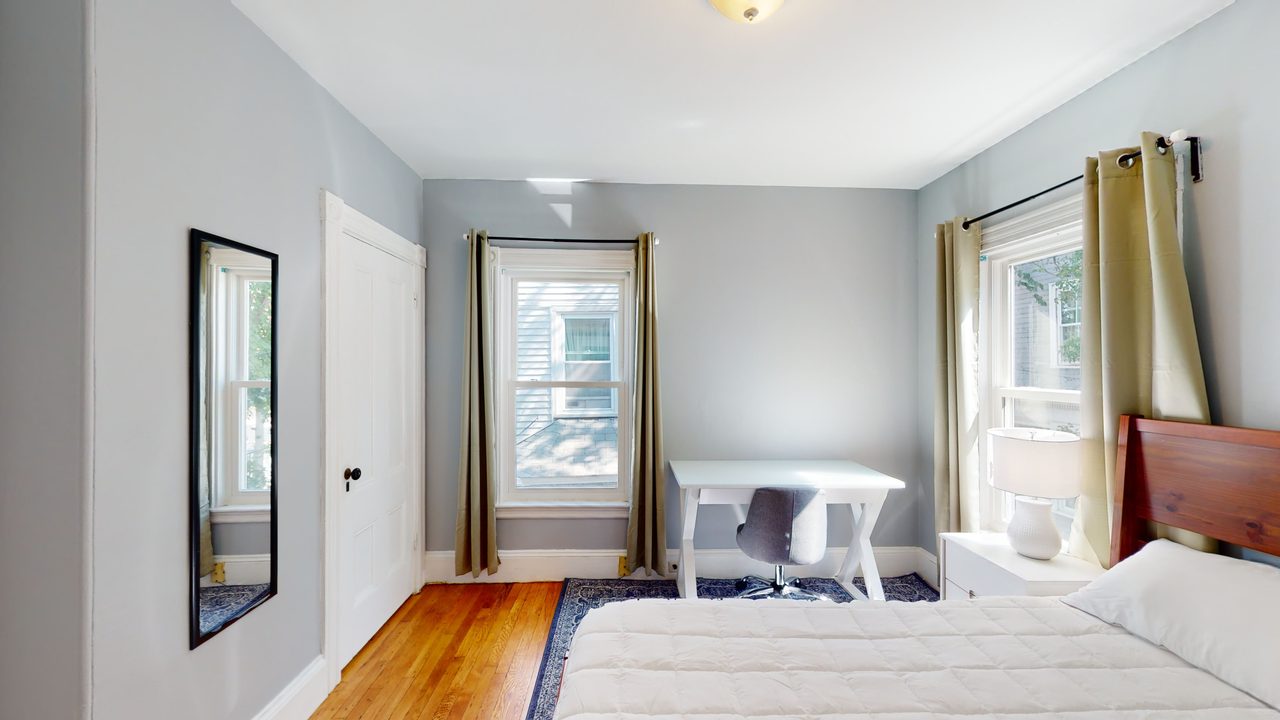#1321: Allston - Queen Bedroom E - #1321: Allston - Gallery - 10
