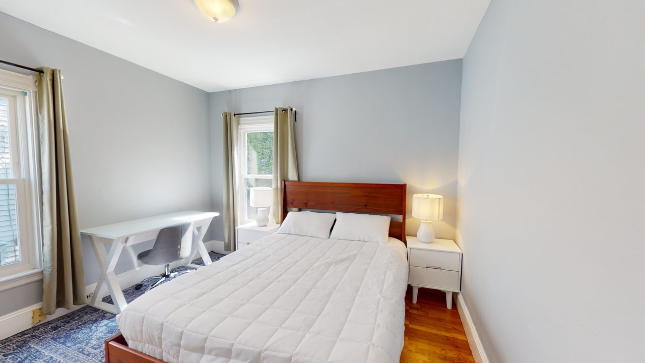 #1321: Allston - Queen Bedroom E - #1321: Allston - Gallery - 8