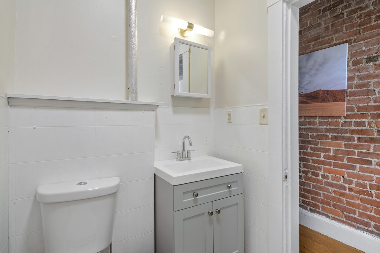  #458: Allston - Queen Bedroom D  -  #458: Allston  - Gallery -  6