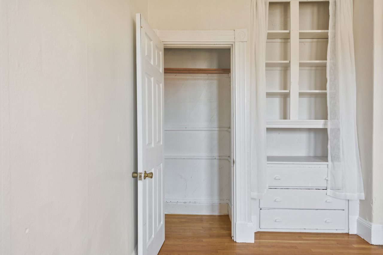  #458: Allston - Queen Bedroom A  -  #458: Allston  - Gallery -  4