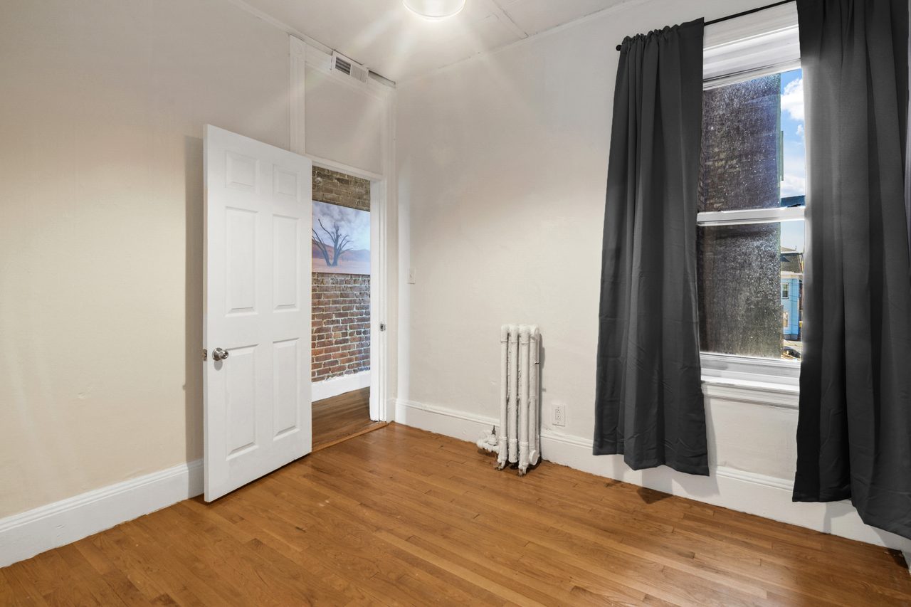  #458: Allston - Queen Bedroom A  -  #458: Allston  - Gallery -  2