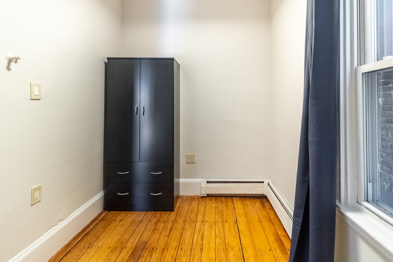  #926: Roxbury - Full Bedroom D  -  #926: Roxbury  - Gallery -  3