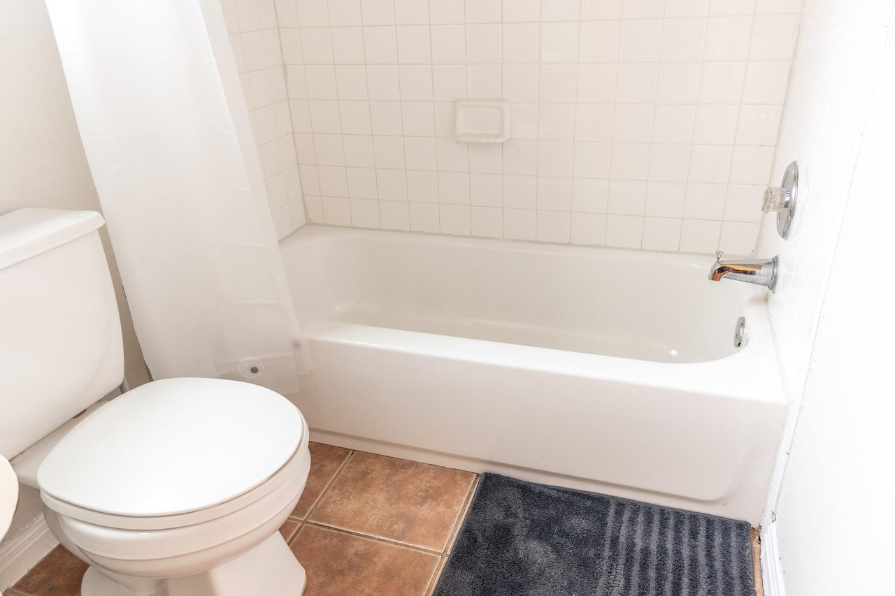  #894: Chestnut - Full Bedroom B  -  #894: Chestnut  - Gallery -  2