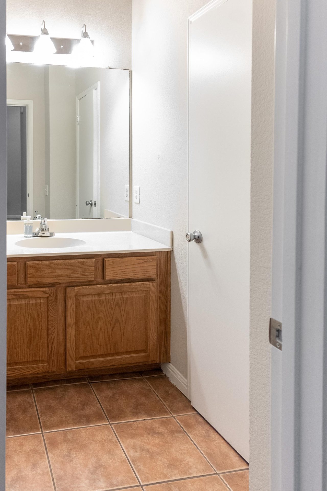  #894: Chestnut - Full Bedroom B  -  #894: Chestnut  - Gallery -  11