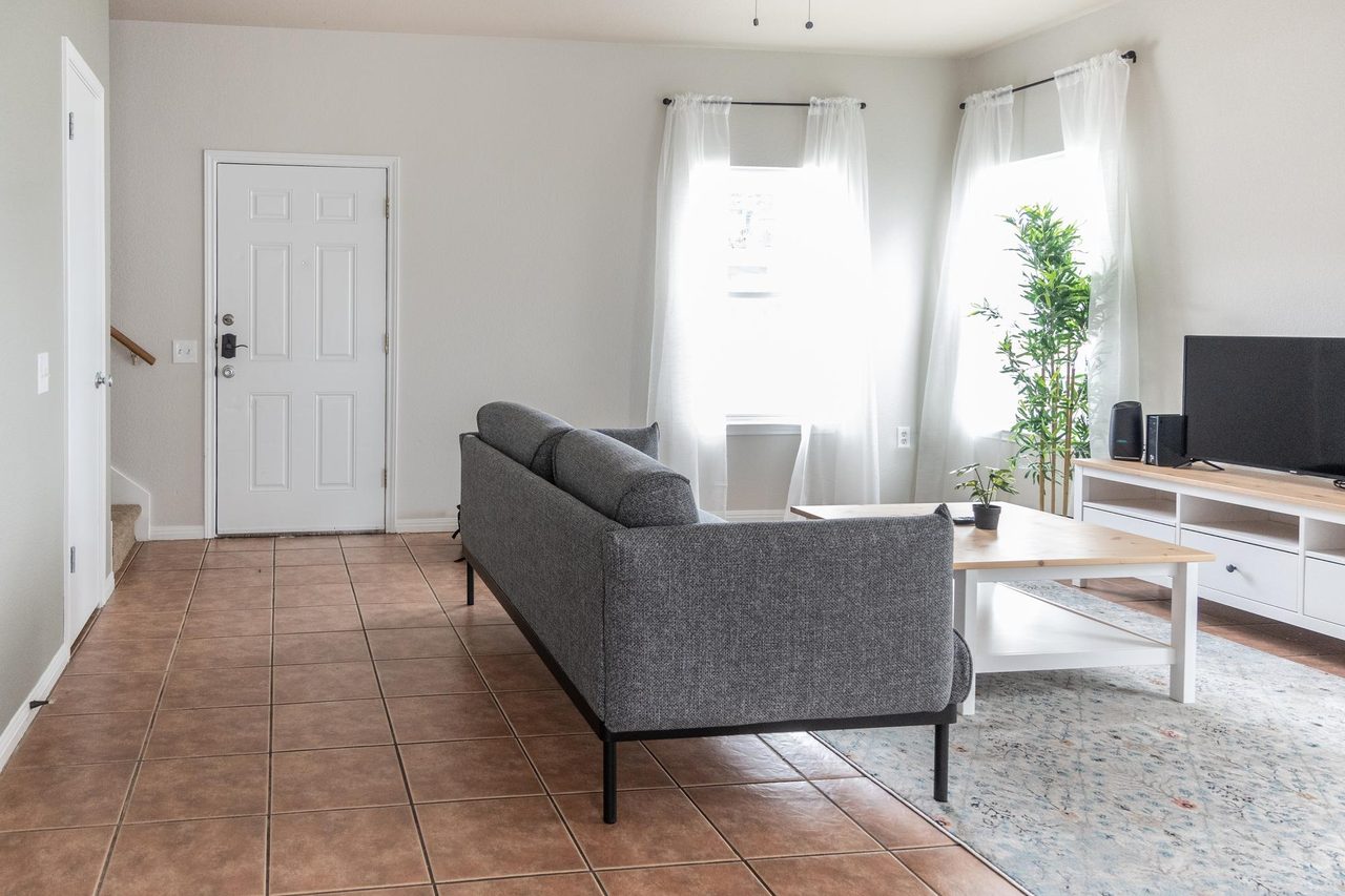  #894: Chestnut - Queen Bedroom C  -  #894: Chestnut  - Gallery -  12