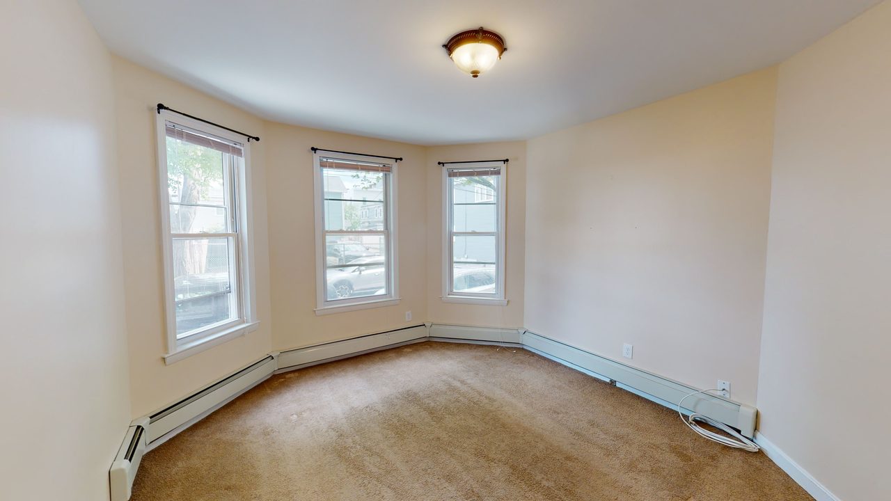 #1297: Central Square (Cambridge) - Full Bedroom A - 2