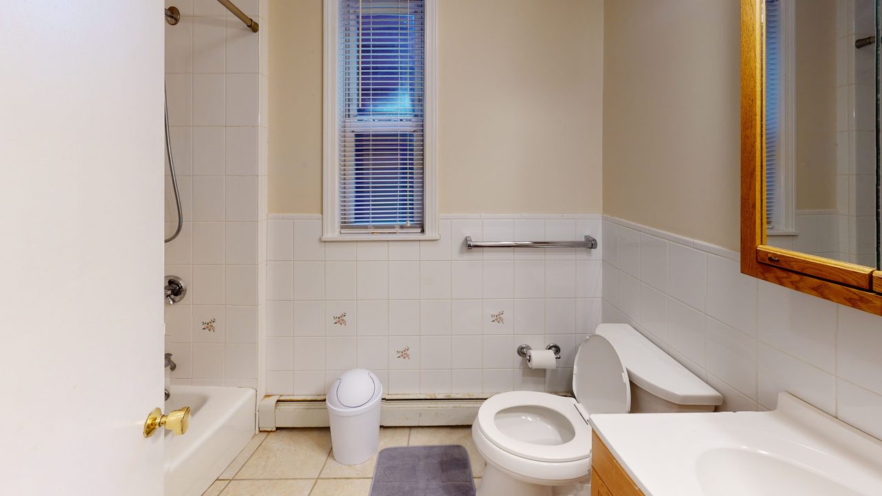 #1297: Central Square (Cambridge) - Full Bedroom B - 5