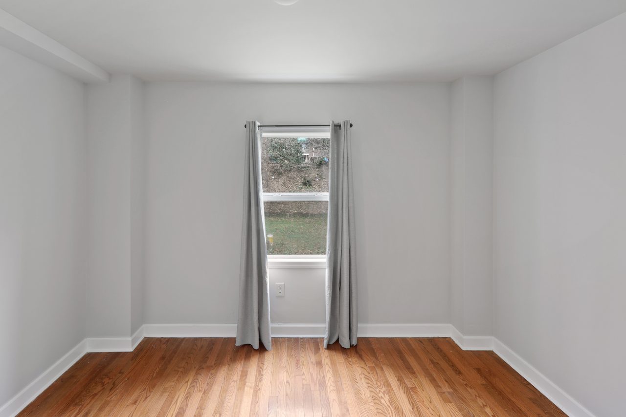  #865: Brookland - Full Bedroom B  -  #865: Brookland  - Gallery -  13