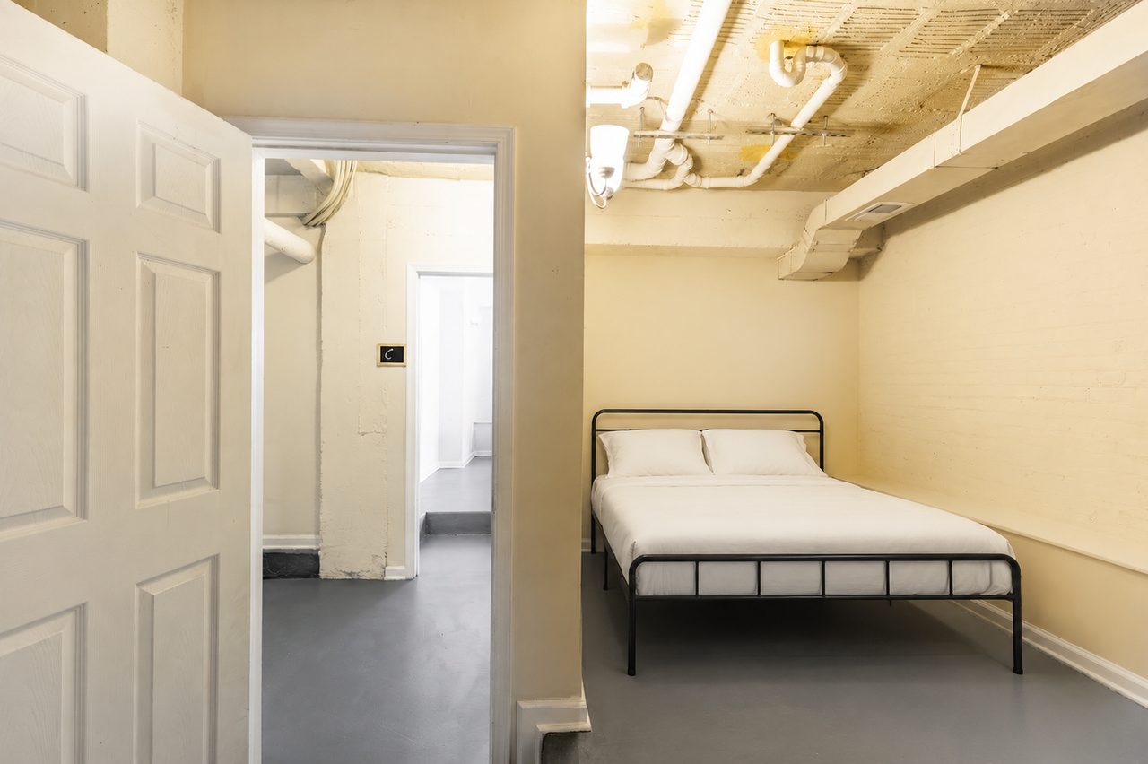 #1559: Dupont Circle - Full Bedroom D - 2