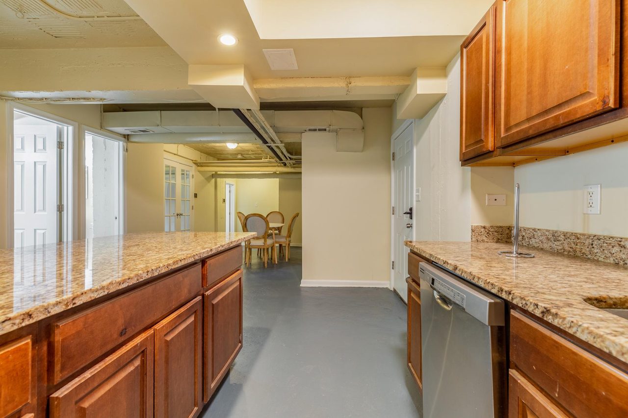 #1559: Dupont Circle - Full Bedroom A - #1559: Dupont Circle - Gallery - 1