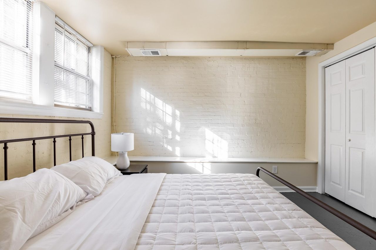 #1559: Dupont Circle - Full Bedroom C - #1559: Dupont Circle - Gallery - 18