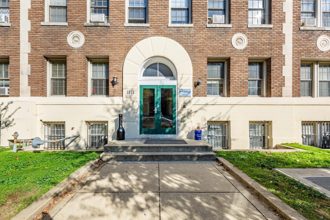 #1559: Dupont Circle - Full Bedroom C - #1559: Dupont Circle - Gallery - 4