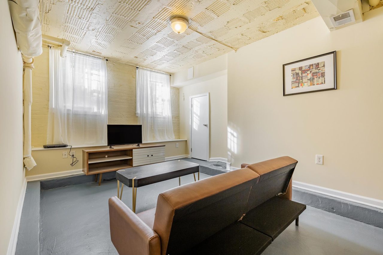 #1559: Dupont Circle - Full Bedroom D - #1559: Dupont Circle - Gallery - 16