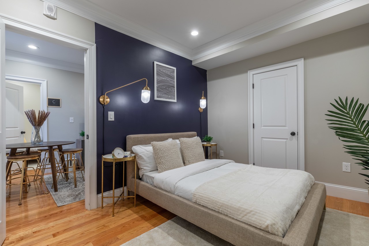  #278: North End - Full Bedroom B  -  #278: North End  - Gallery -  1