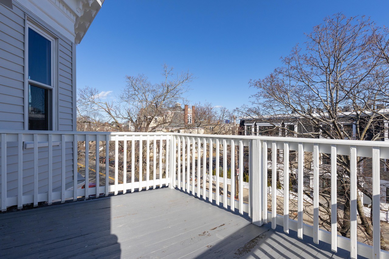 #331: Savin Hill - Queen Bedroom D - 11