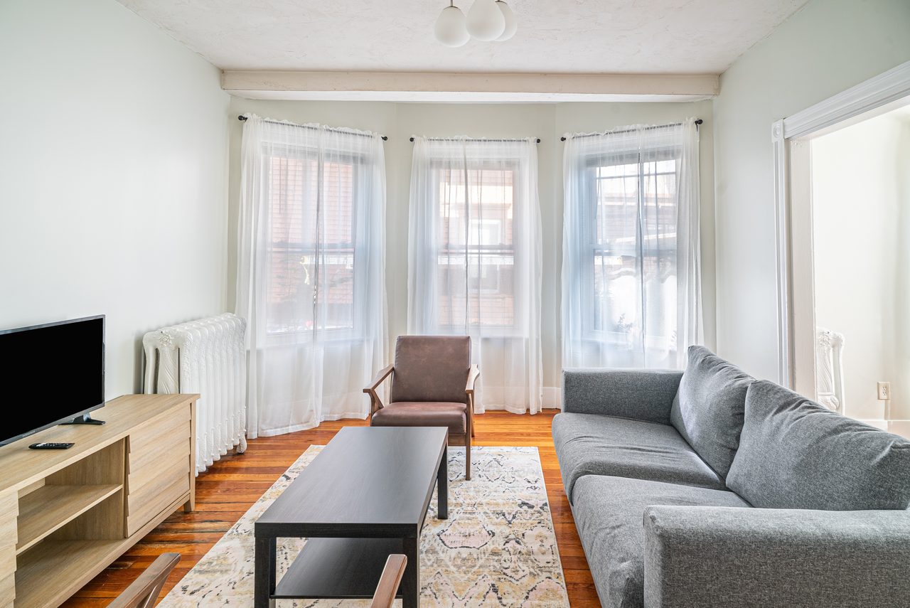 #1284: Allston - Queen Bedroom B - 5