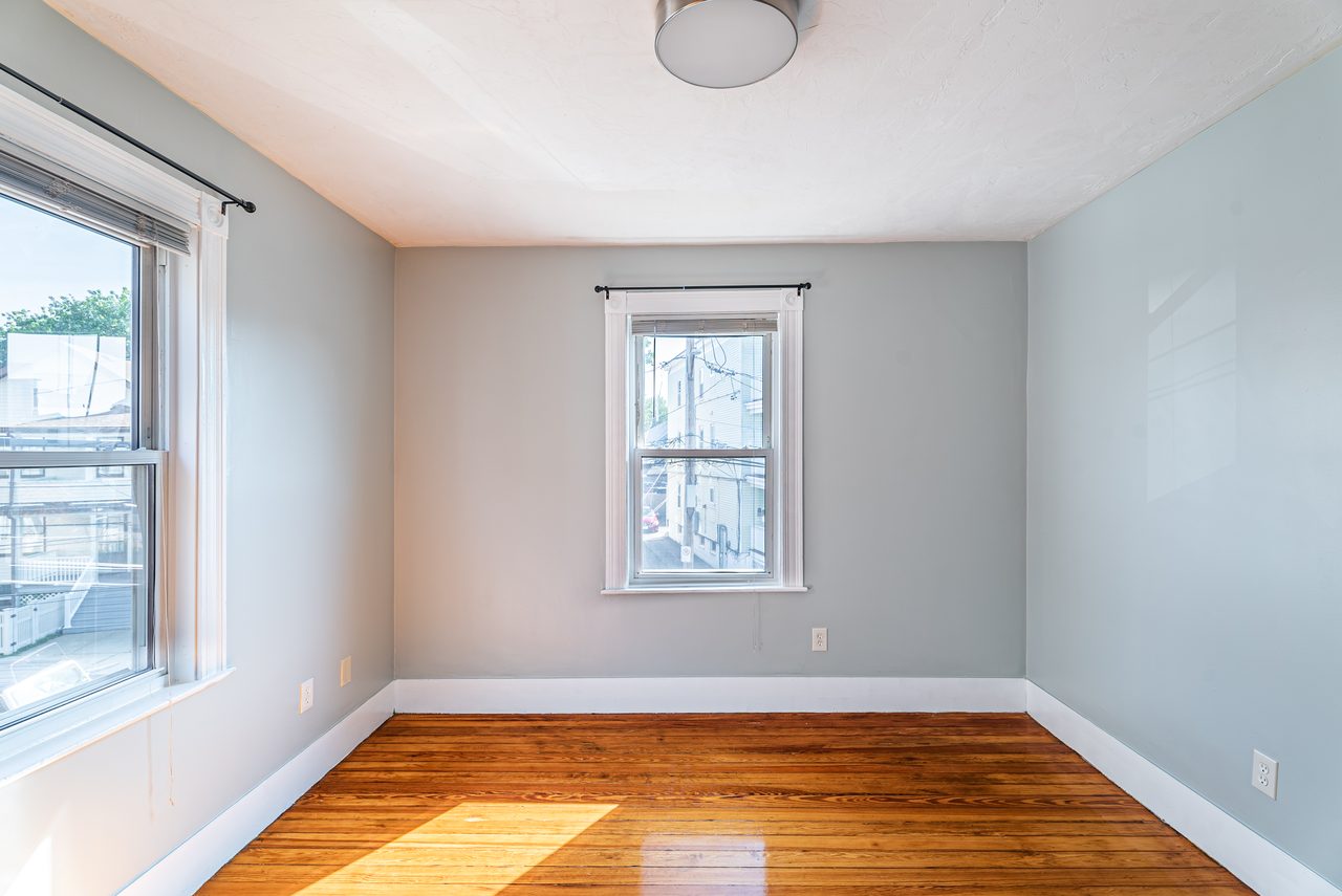 #1284: Allston - Queen Bedroom B - 3
