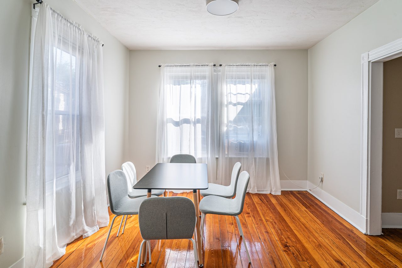 #1284: Allston - Queen Bedroom F - 15