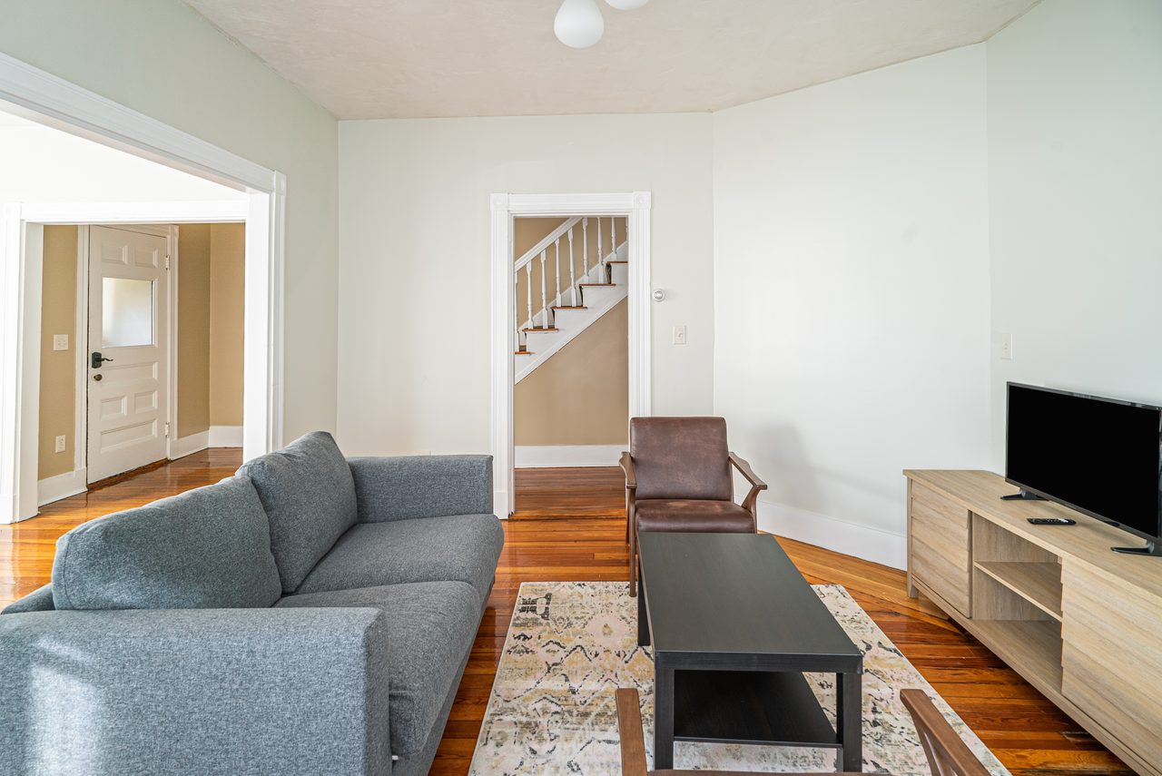 #1284: Allston - Queen Bedroom F - 11