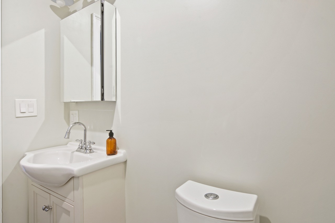 #571: Brighton - Full Bedroom C - #571: Brighton - Gallery - 6