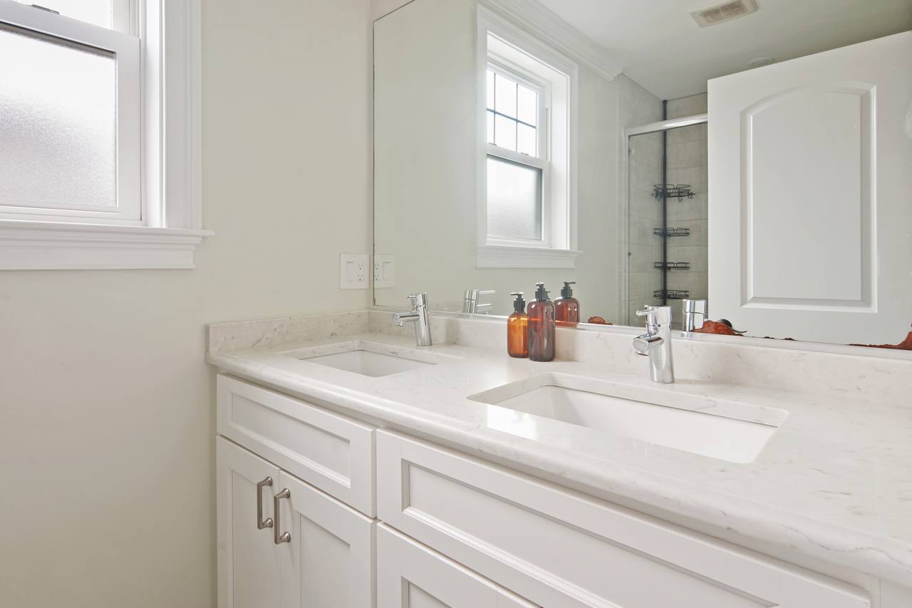  #571: Brighton - Full Bedroom C  -  #571: Brighton  - Gallery -  9