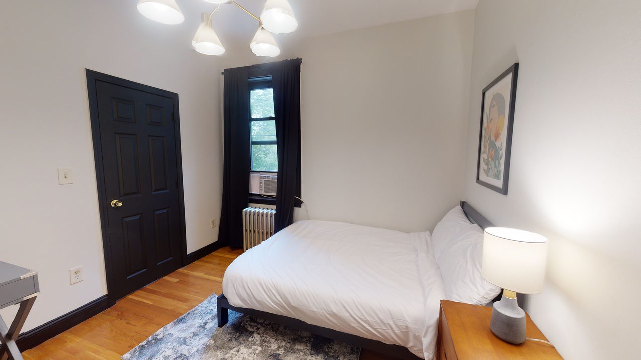  #387: Brighton - Full Bedroom С  -  #387: Brighton  - Gallery -  20