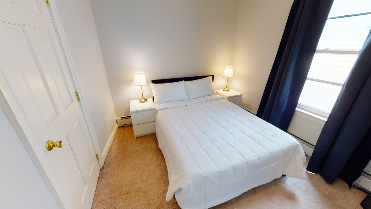 #1299: Central Square (Cambridge) - Full Bedroom C - 2