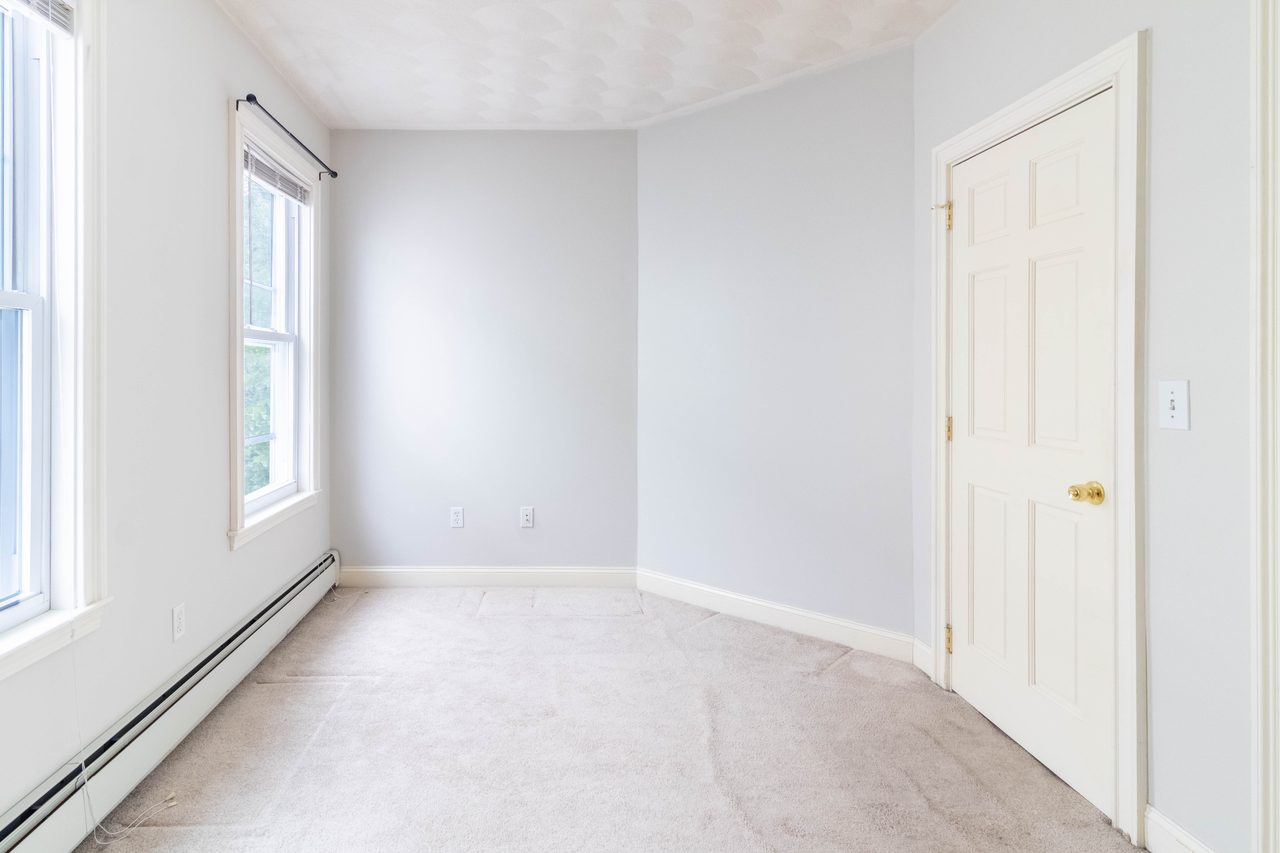#1299: Central Square (Cambridge) - Full Bedroom C - 4