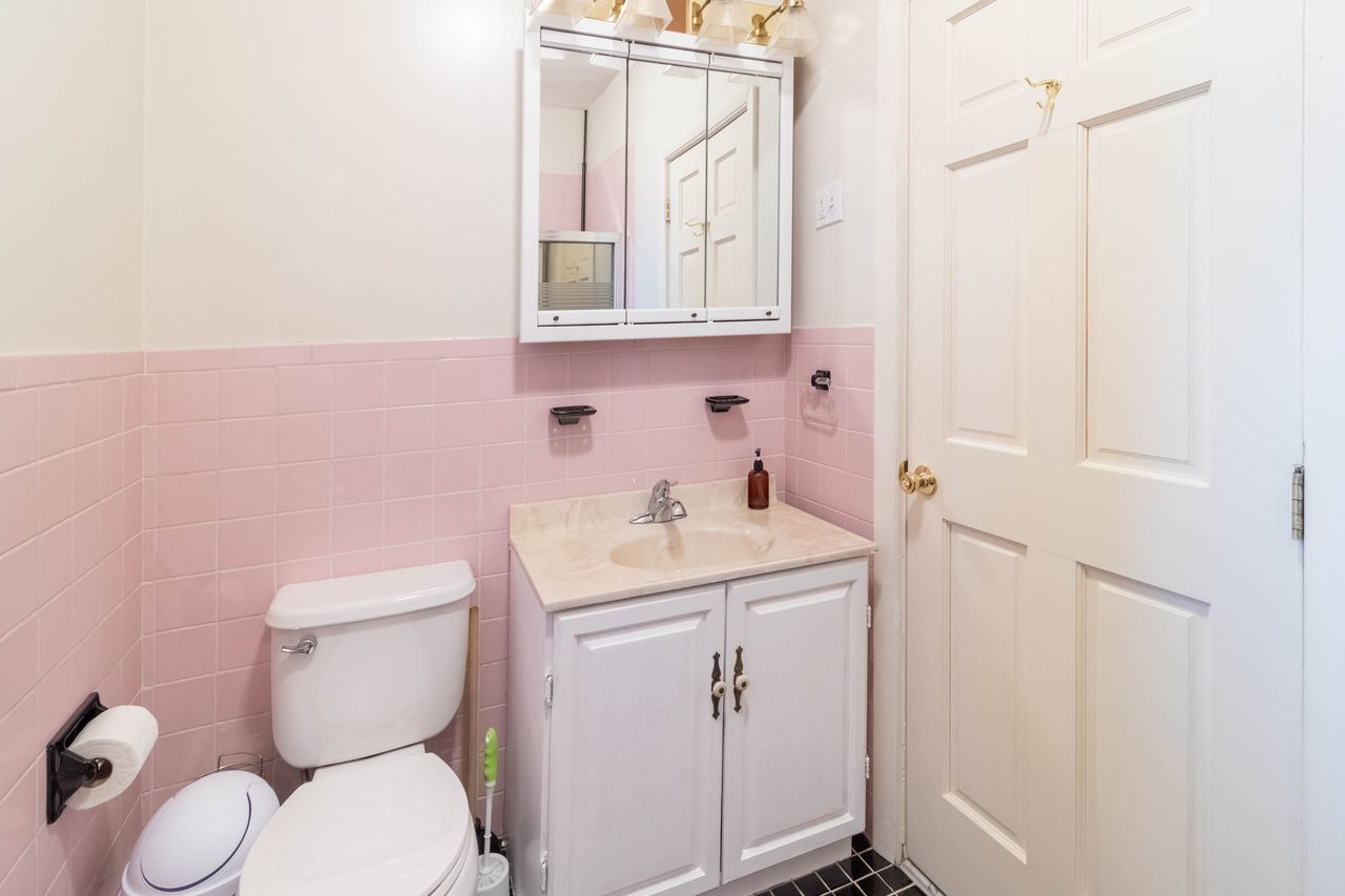 #1299: Central Square (Cambridge) - Full Bedroom A - 4