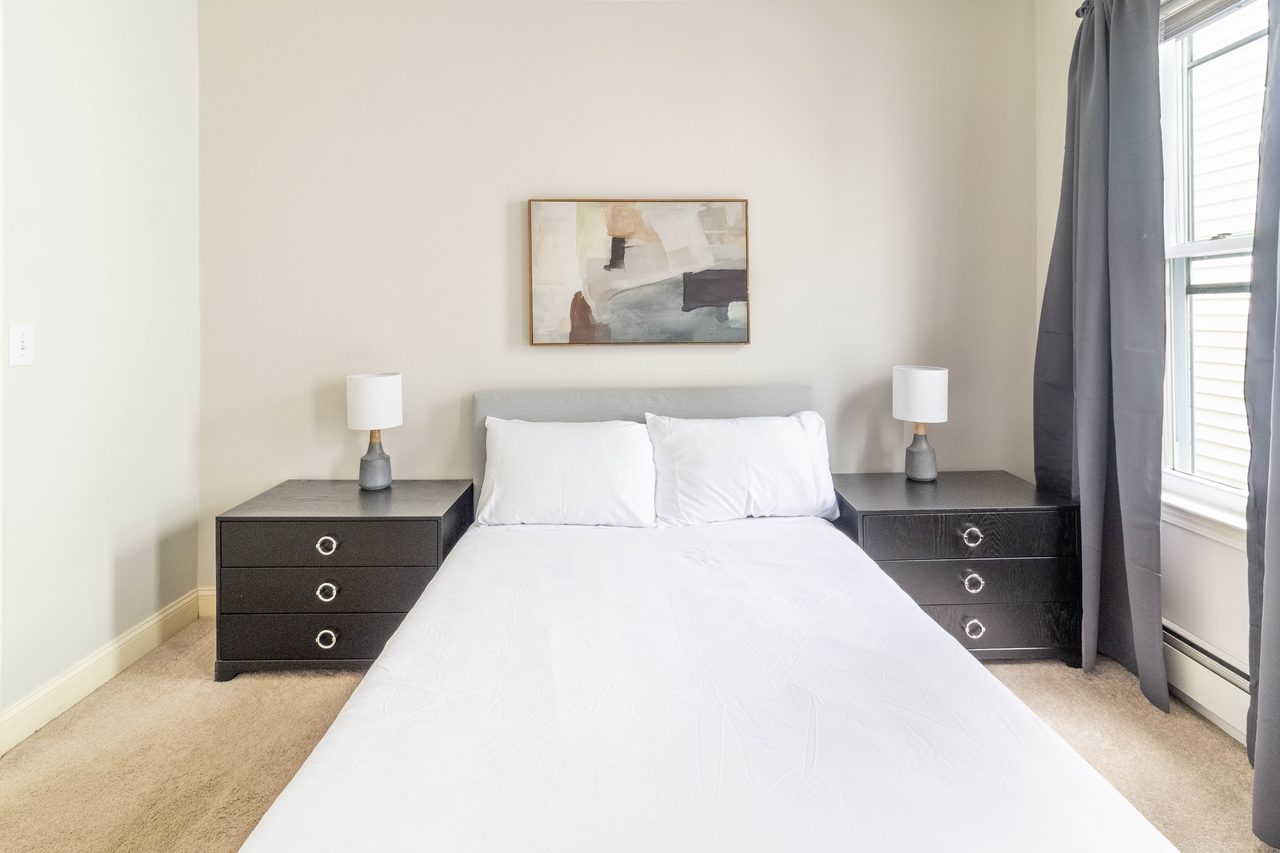#1299: Central Square (Cambridge) - Full Bedroom B - 1