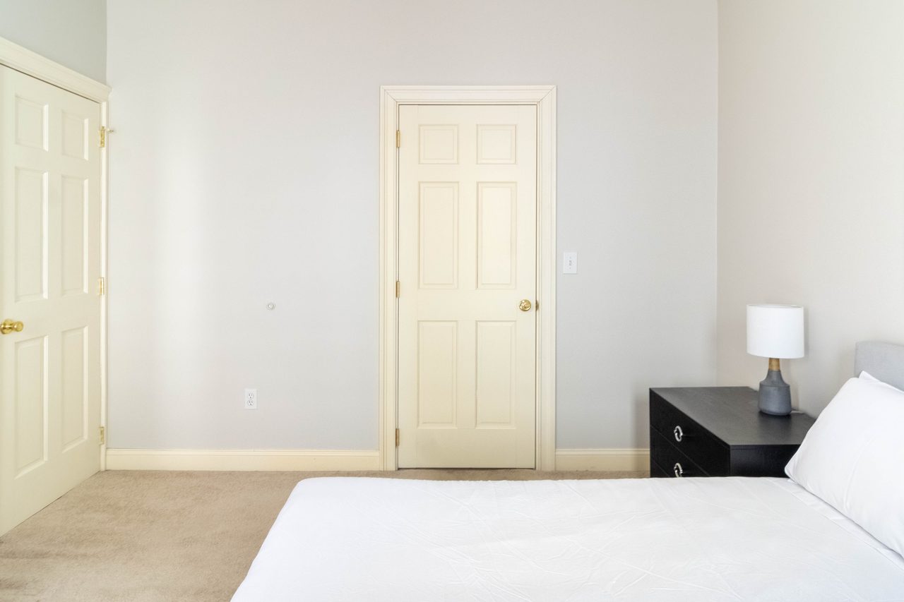 #1299: Central Square (Cambridge) - Full Bedroom B - 4