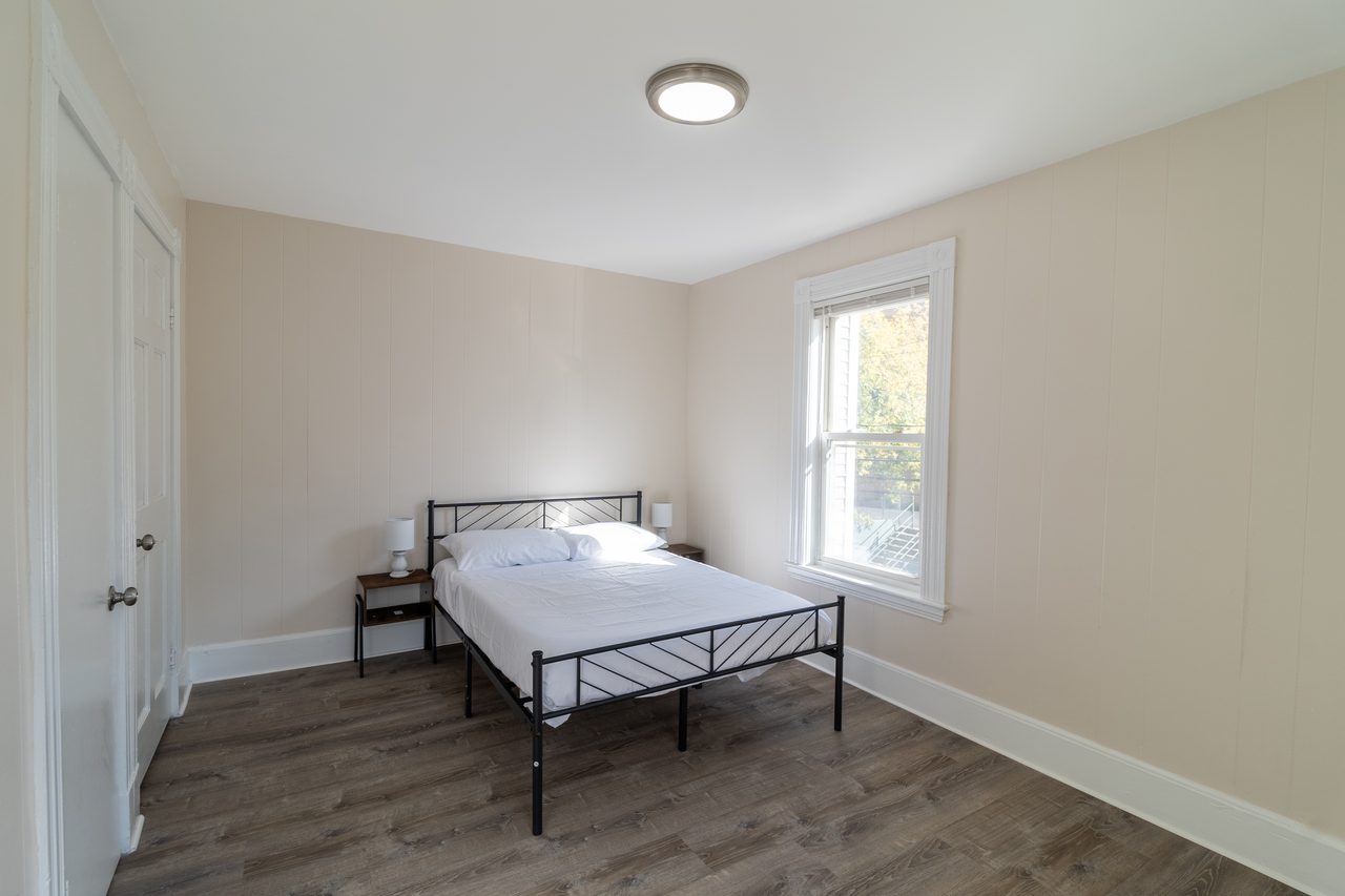 #1734: Allston - Queen Bedroom E - 2
