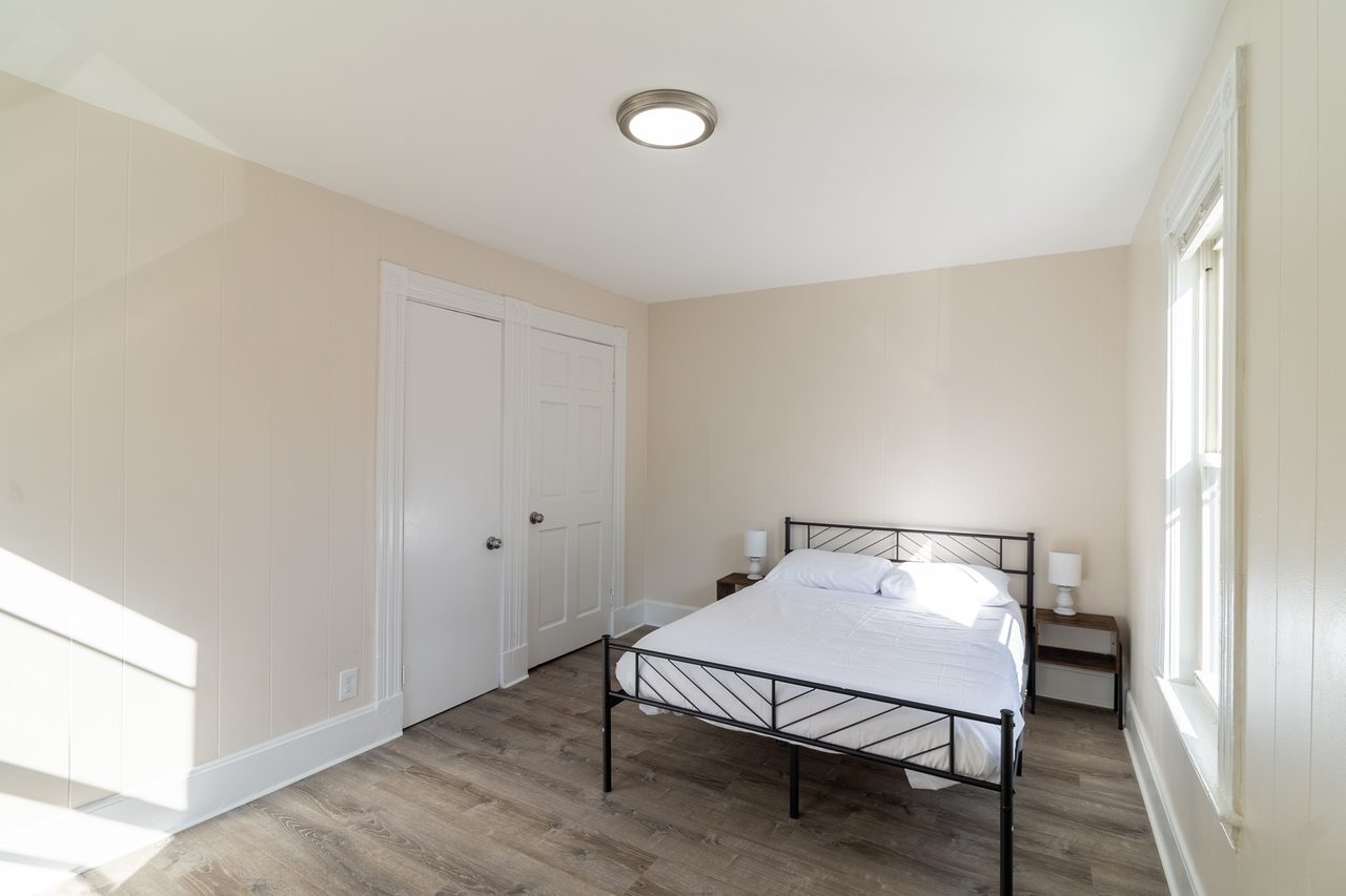 #1734: Allston - Queen Bedroom E - 1