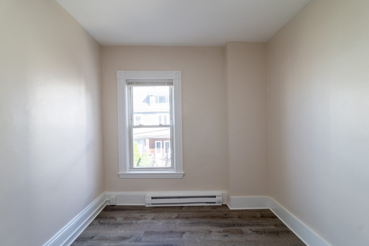 #1734: Allston - Queen Bedroom B - 2