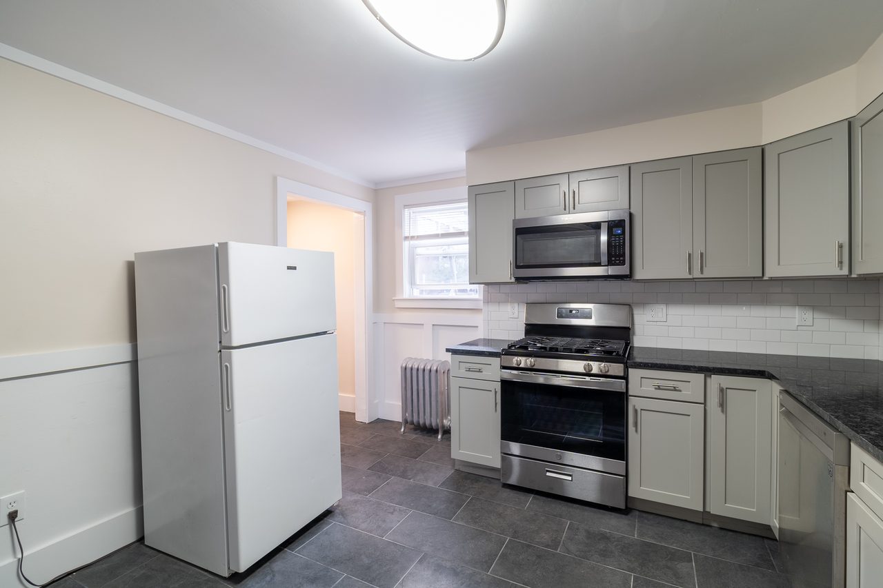 #1734: Allston - Queen Bedroom C - 6