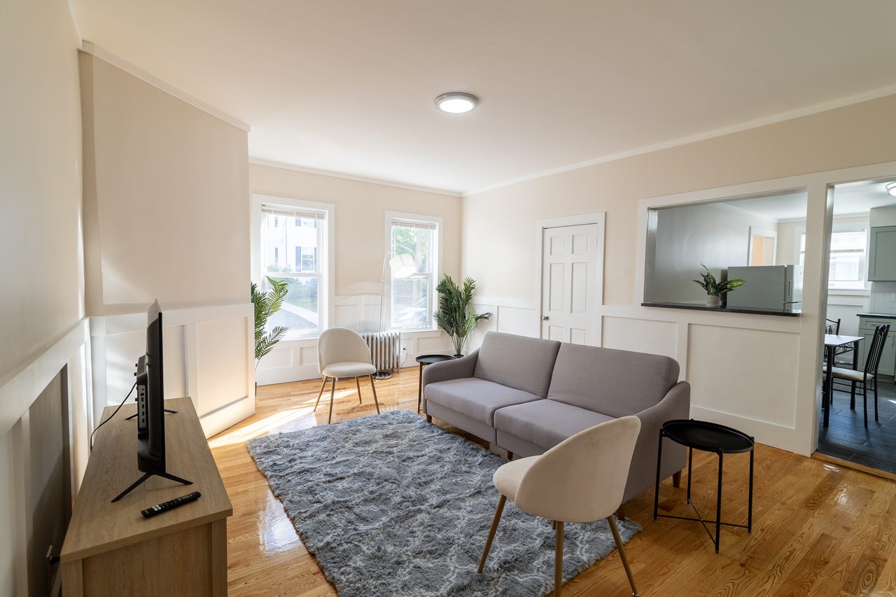 #1734: Allston - Queen Bedroom F - 8