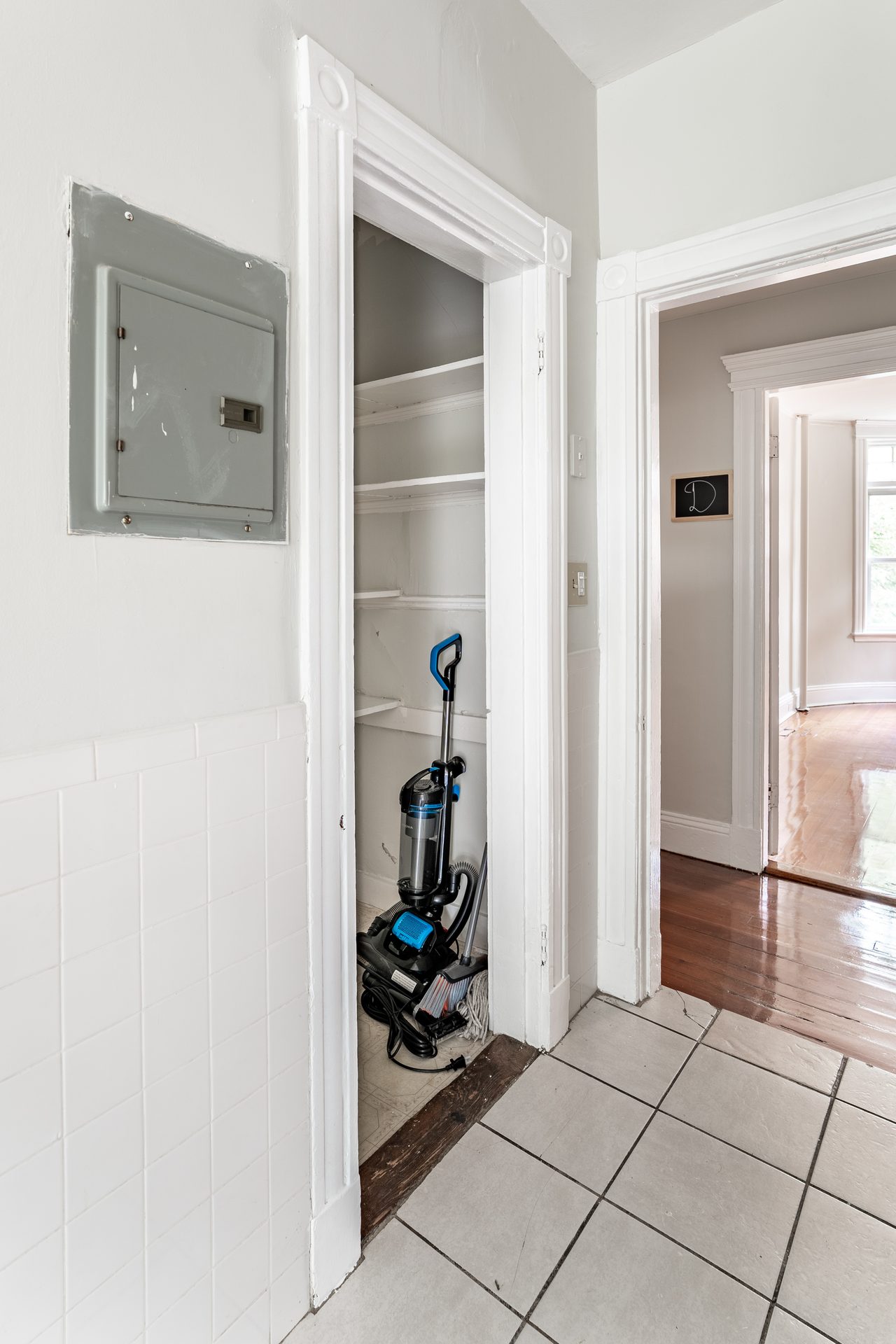 #1286: Brookline - Queen Bedroom B - 24