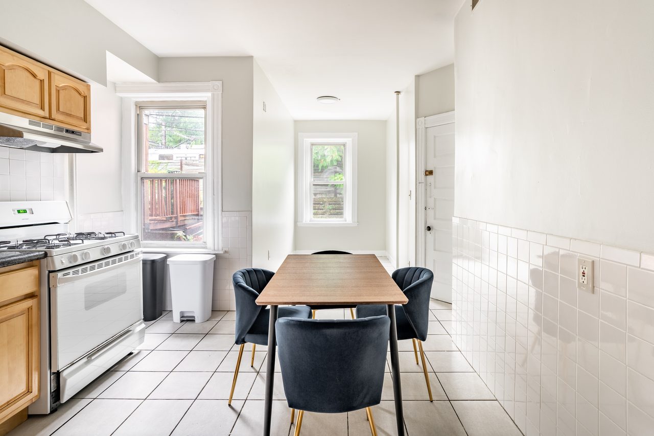 #1286: Brookline - Full Bedroom C - 10