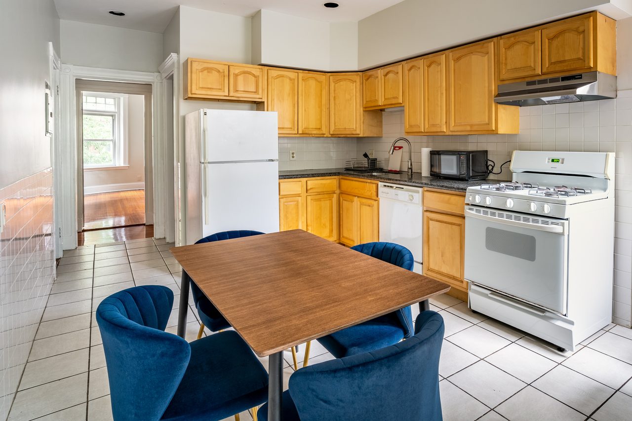 #1286: Brookline - Full Bedroom C - 8