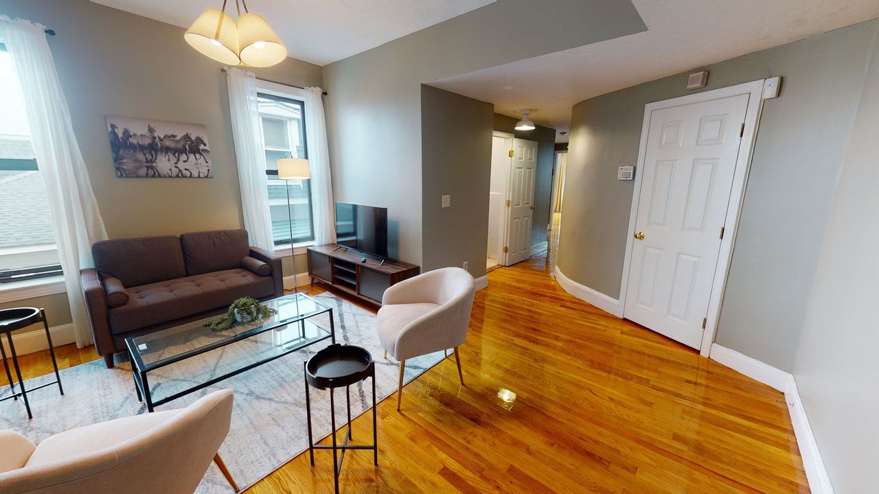  #536: Allston - Queen Bedroom D  -  #536: Allston  - Gallery -  4