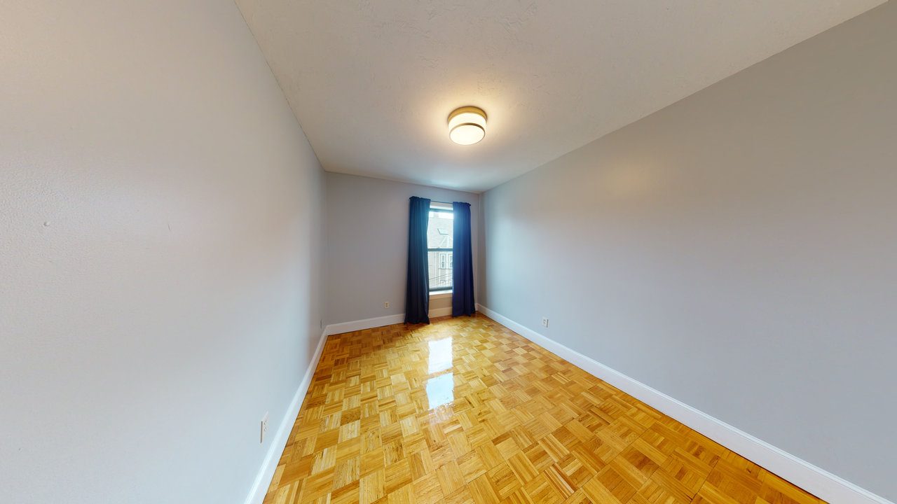  #536: Allston - Queen Bedroom D  -  #536: Allston  - Gallery -  3