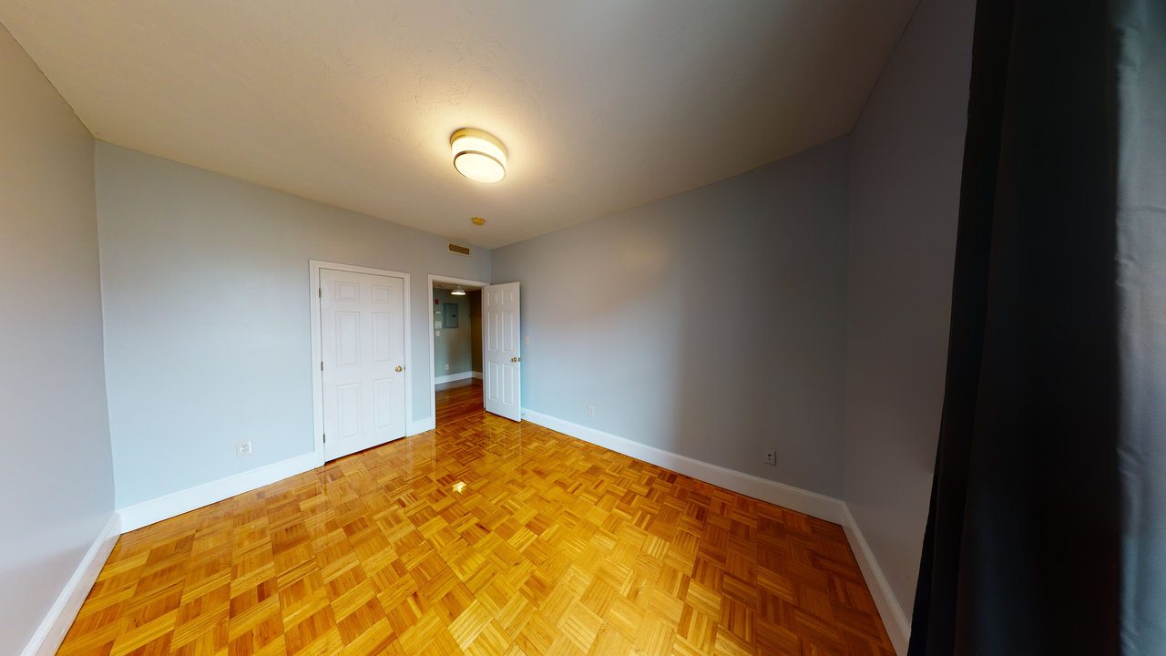  #536: Allston - Queen Bedroom D  -  #536: Allston  - Gallery -  2