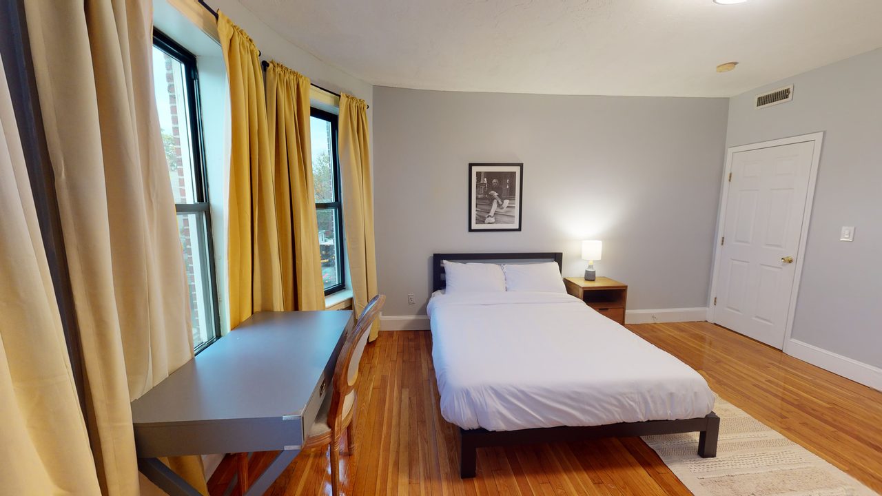 #536: Allston - Queen Bedroom C  -  #536: Allston  - Gallery -  5