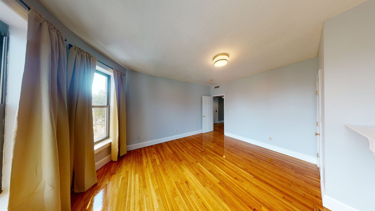  #536: Allston - Queen Bedroom C  -  #536: Allston  - Gallery -  3