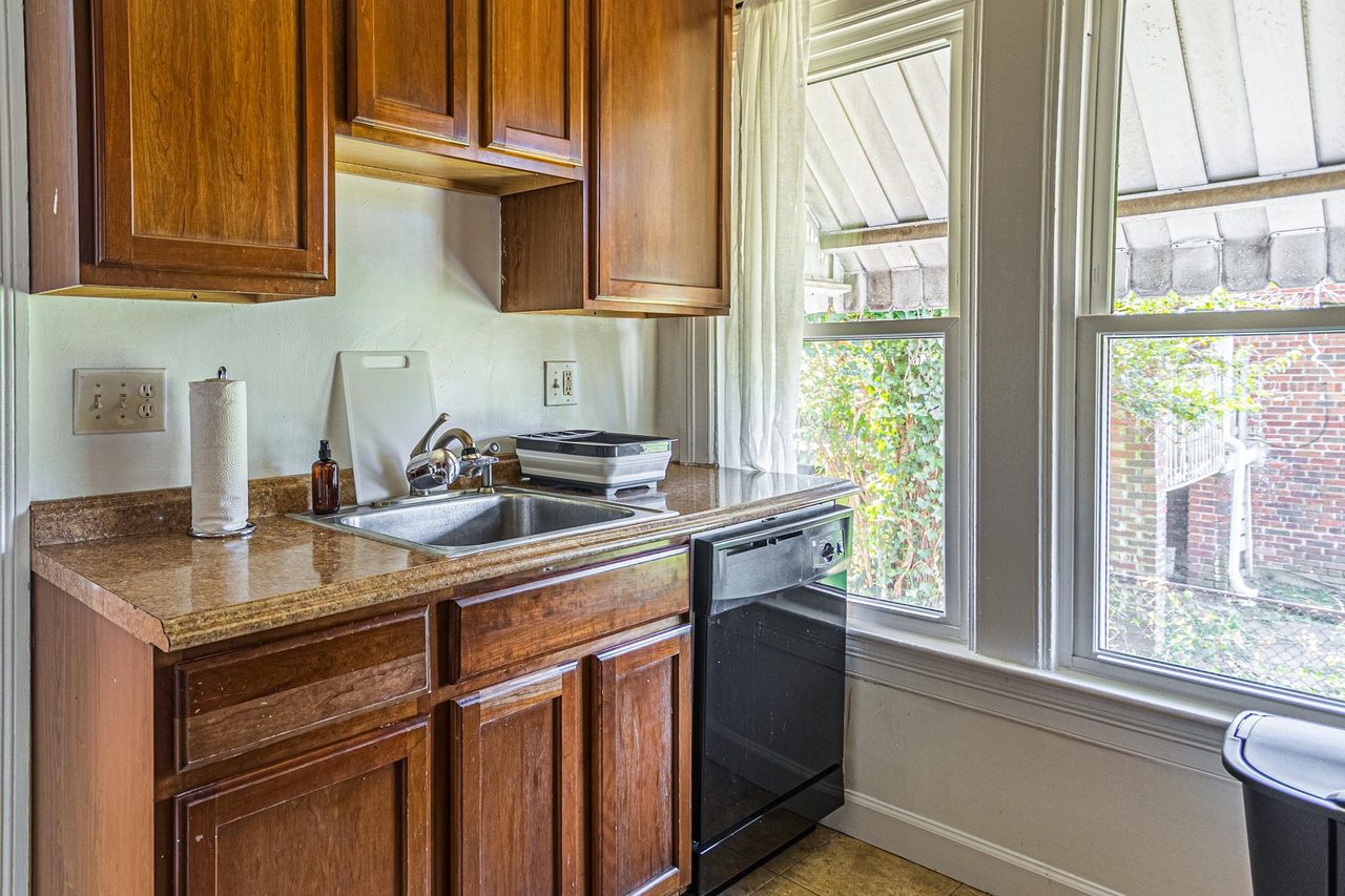 #1098: Brookland - Full Bedroom F - 8