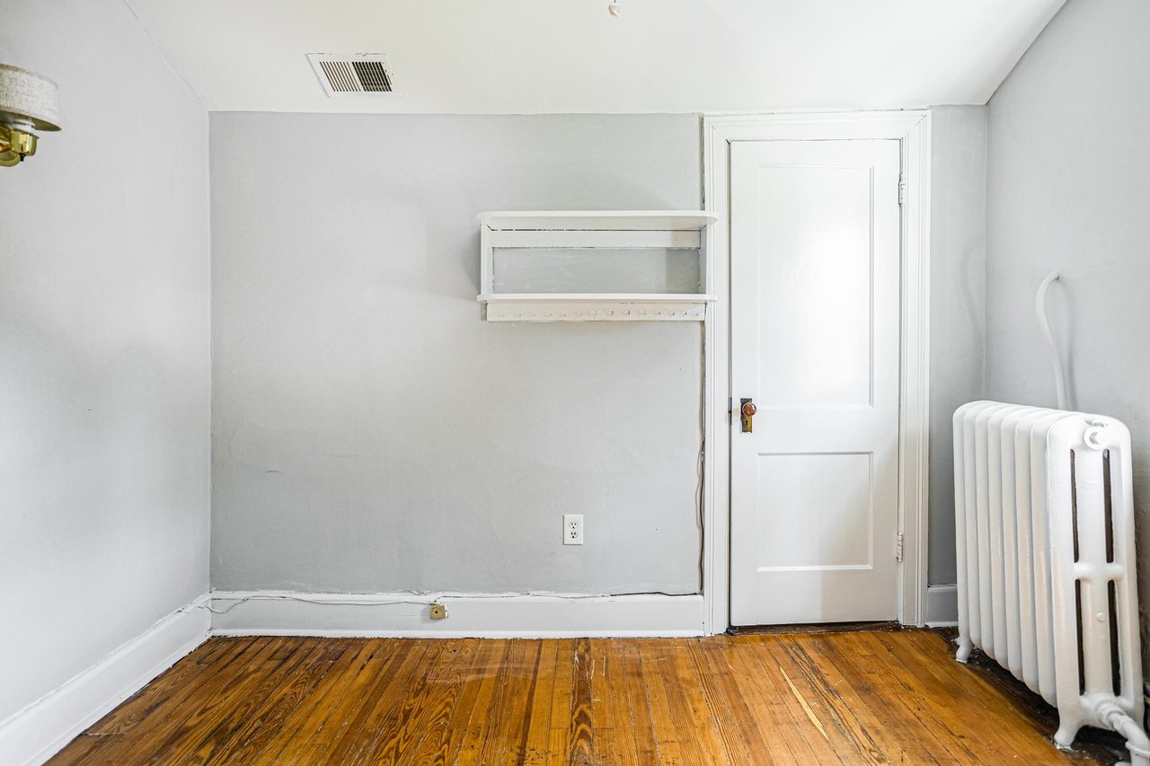 #1098: Brookland - Full Bedroom F - 4