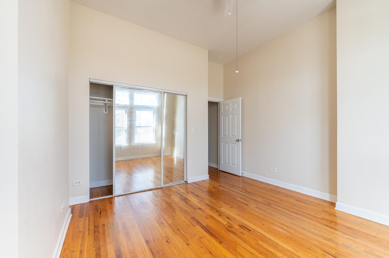  #1587: Near West Side - Full Bedroom C  -  #1587: Near West Side  - Gallery -  14