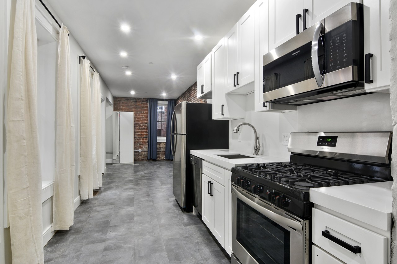 #538: North End - 1 Bedroom (Full) - 24